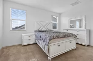9701 Hawkeye Ln, Anaheim, CA 92804 - Photo 25