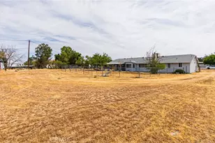 14280 Navajo, Apple Valley, CA 92307 - Photo 19