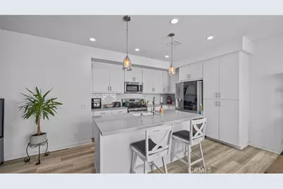 16282 Meadowhouse Avenue, Chino, CA 91708 - Photo 7