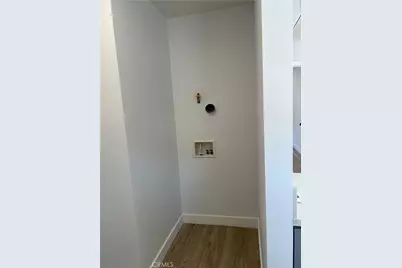 2033 W Burnett Street, Long Beach, CA 90810 - Photo 21