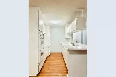 421 S La Fayette Park #214, Los Angeles, CA 90057 - Photo 9