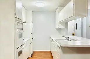 421 S La Fayette Park, Los Angeles, CA 90057 - Photo 9