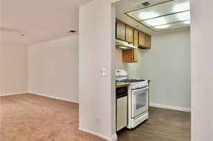 12121 Centralia St, Lakewood, CA 90715 - Photo 17