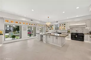 16572 Carousel, Huntington Beach, CA 92649 - Photo 17