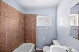 1053 S Oxford Ave, Los Angeles, CA 90006 - Photo 25