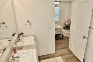 10525 Somerset, Bellflower, CA 90706 - Photo 25
