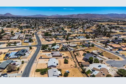 12833 Algonquin, Apple Valley, CA 92308 - Photo 47