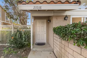 21038 Poolside Ln, Huntington Beach, CA 92648 - Photo 5