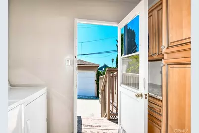 3927 Lees Avenue, Long Beach, CA 90808 - Photo 25