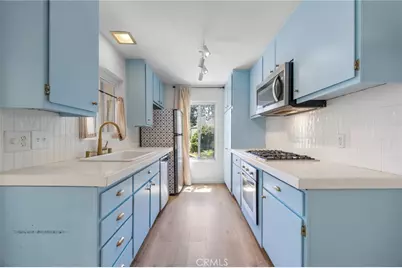 1330 Cabrillo Park #F, Santa Ana, CA 92701 - Photo 7