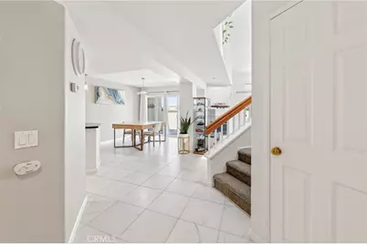 512 S Hollydale, Anaheim, CA 92808 - Photo 9