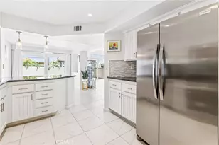 512 S Hollydale, Anaheim, CA 92808 - Photo 19