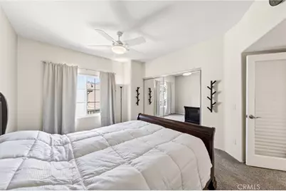 512 S Hollydale, Anaheim, CA 92808 - Photo 33