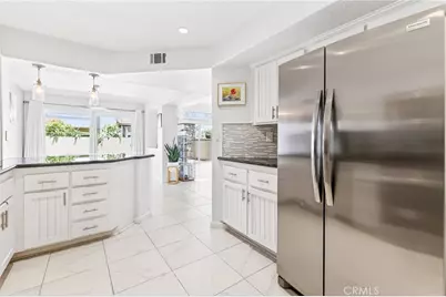 512 S Hollydale, Anaheim, CA 92808 - Photo 19