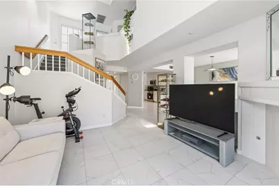512 S Hollydale, Anaheim, CA 92808 - Photo 13
