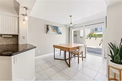512 S Hollydale, Anaheim, CA 92808 - Photo 23
