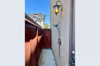 513 Pecan Ave, Huntington Beach, CA 92648 - Photo 19