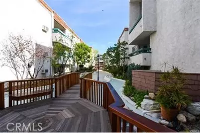 360 S Euclid #122, Pasadena, CA 91101 - Photo 3