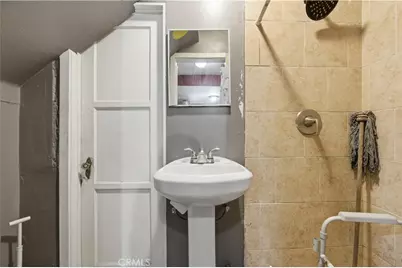 442 E 111th, Los Angeles, CA 90061 - Photo 13
