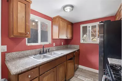 442 E 111th, Los Angeles, CA 90061 - Photo 9