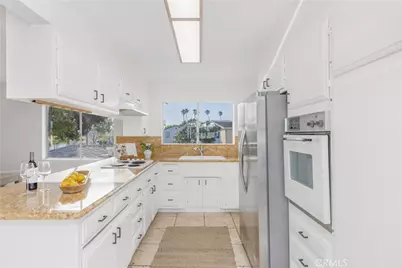 1407 Ocean Avenue, Seal Beach, CA 90740 - Photo 7