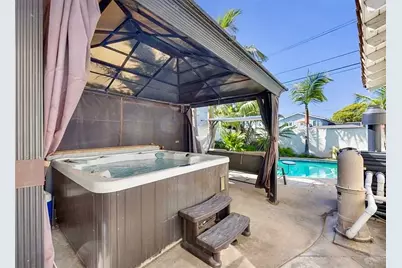 9112 Playa Drive, Huntington Beach, CA 92646 - Photo 41
