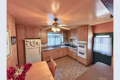 926 Spence, Los Angeles, CA 90023 - Photo 17
