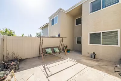 45 Oval, Irvine, CA 92604 - Photo 5