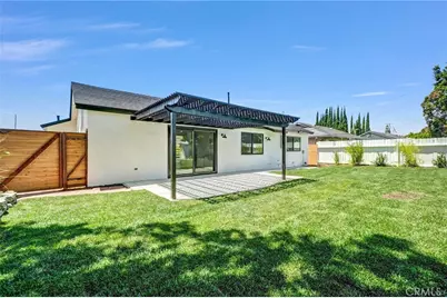 14492 Spa Drive, Huntington Beach, CA 92647 - Photo 37