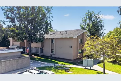 8933 Biscayne Court, Huntington Beach, CA 92646 - Photo 25