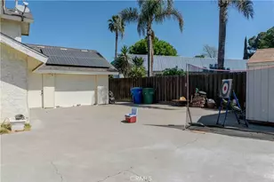 1042 Robinson Ct, Hanford, CA 93230 - Photo 15