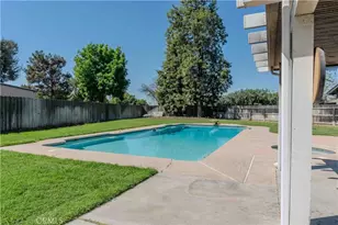 1042 Robinson Ct, Hanford, CA 93230 - Photo 11