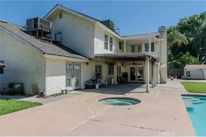 1042 Robinson Court, Hanford, CA 93230 - Photo 5