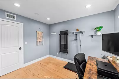 15001 Victoria, Huntington Beach, CA 92647 - Photo 29