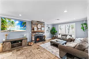 15001 Victoria, Huntington Beach, CA 92647 - Photo 9