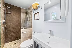 15001 Victoria, Huntington Beach, CA 92647 - Photo 39