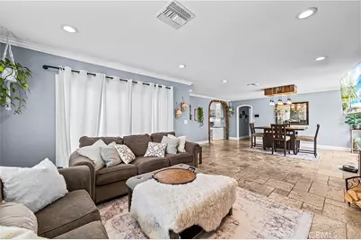 15001 Victoria, Huntington Beach, CA 92647 - Photo 7