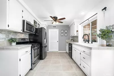 6909 Andrew Way, Cypress, CA 90630 - Photo 19