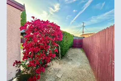 11506 Wadsworth, Los Angeles, CA 90059 - Photo 17