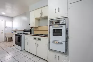 8276 Sewell, Fontana, CA 92335 - Photo 11