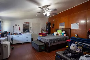 8276 Sewell, Fontana, CA 92335 - Photo 17