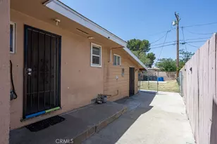 8276 Sewell, Fontana, CA 92335 - Photo 31
