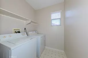 2158 W Cherrywood Ln, Anaheim, CA 92804 - Photo 25