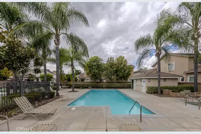 2158 W Cherrywood Circle, Anaheim, CA 92804 - Photo 31