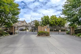 2158 W Cherrywood Ln, Anaheim, CA 92804 - Photo 39