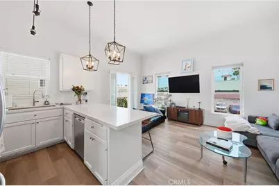 2202 W Oceanfront, Newport Beach, CA 92663 - Photo 17