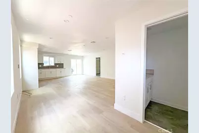 645 W 97th, Los Angeles, CA 90044 - Photo 3