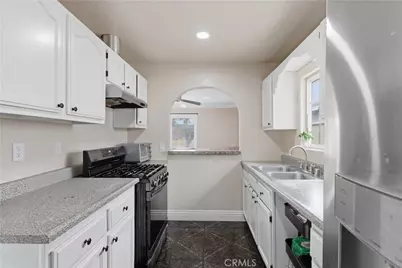 456 N Linden, Anaheim, CA 92801 - Photo 9