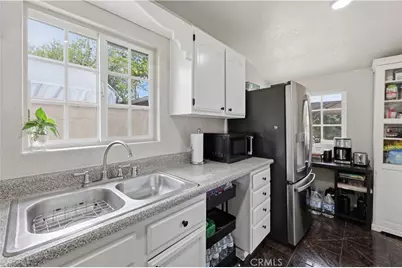 456 N Linden, Anaheim, CA 92801 - Photo 11