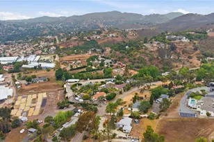 403 Estrelita, Vista, CA 92084 - Photo 35